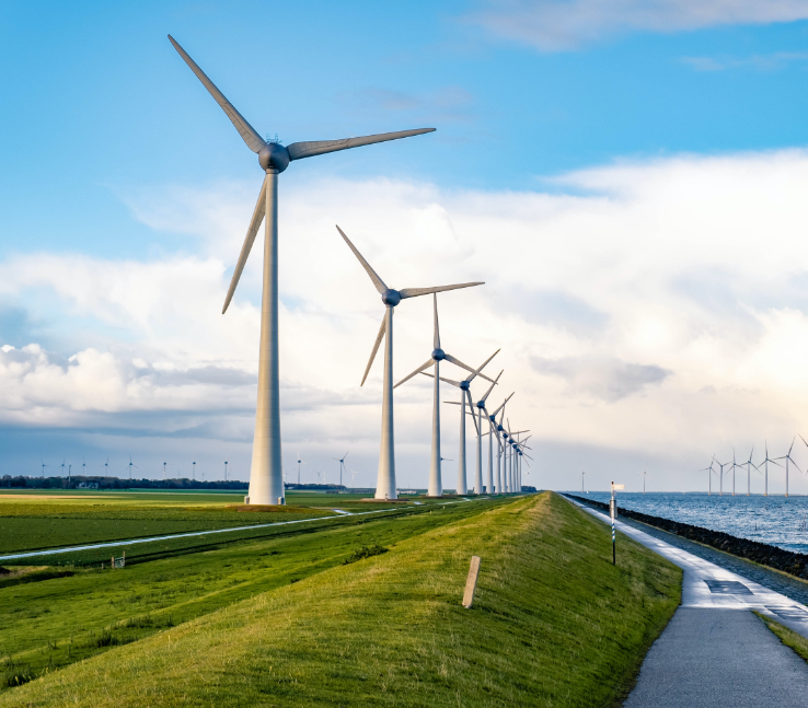 windmolens langs het water