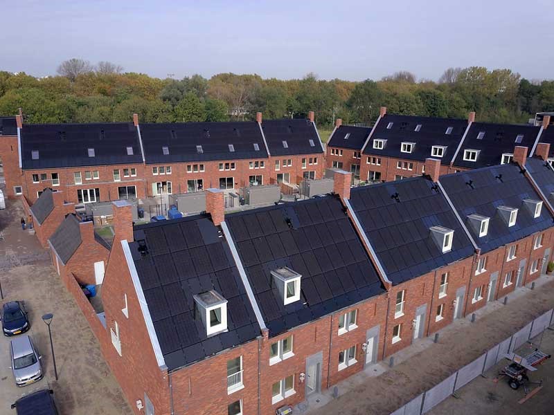 UV05337-nieuwbouw-en-zonnepanelen-800x